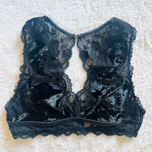 Victoria's Secret Dream Angels Black Velvet and Lace Bralette M